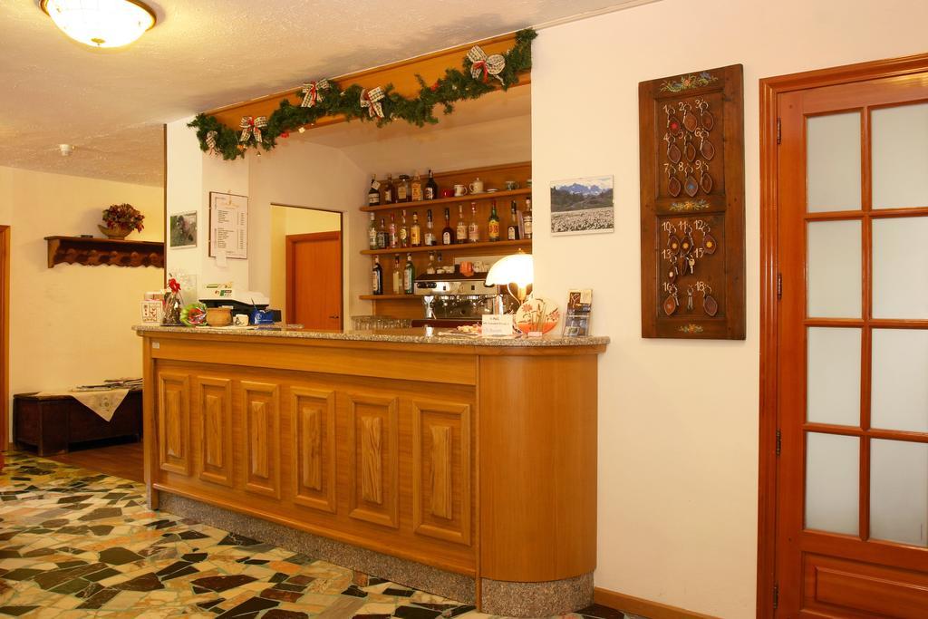 Hotel Biancaneve Oulx Buitenkant foto