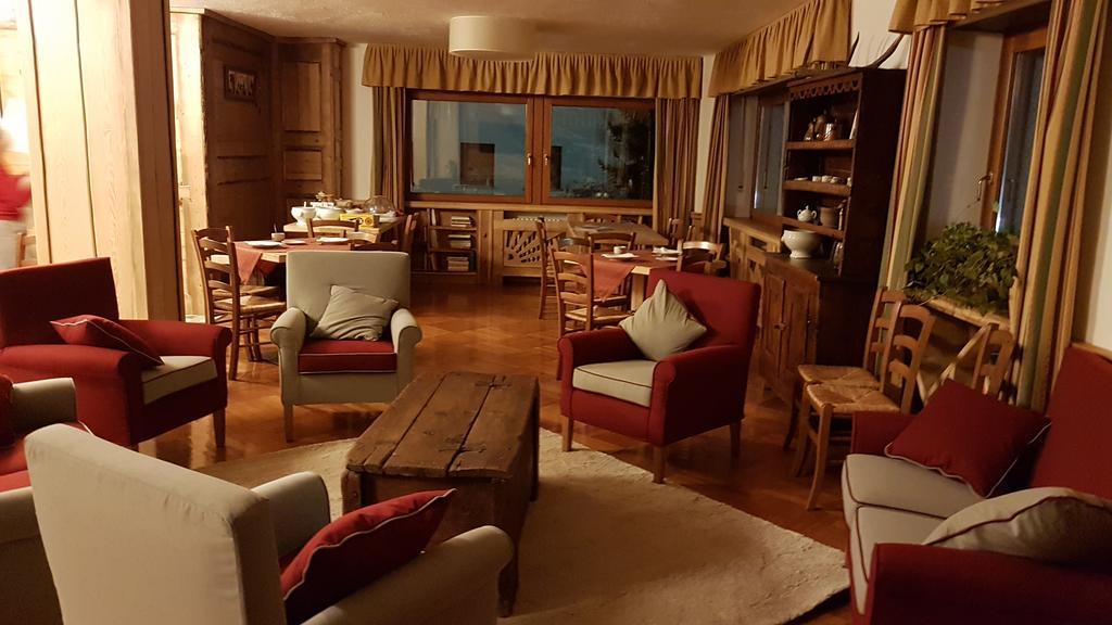 Hotel Biancaneve Oulx Buitenkant foto